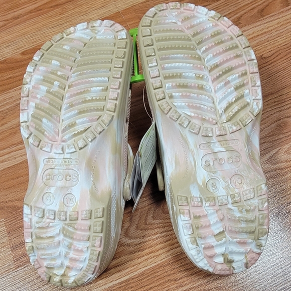 Crocs Women's Or Men's Beige and Pink Clogs, NWT, Size W10/M8 - Picture 3 of 4